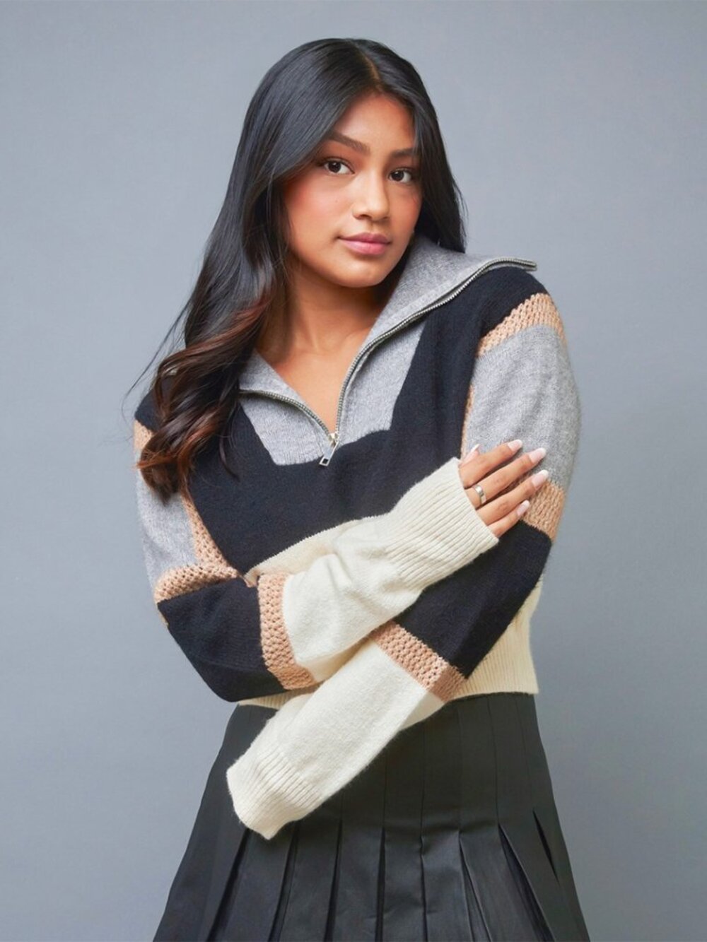 Grey Color Block Pullover Knit Sweater